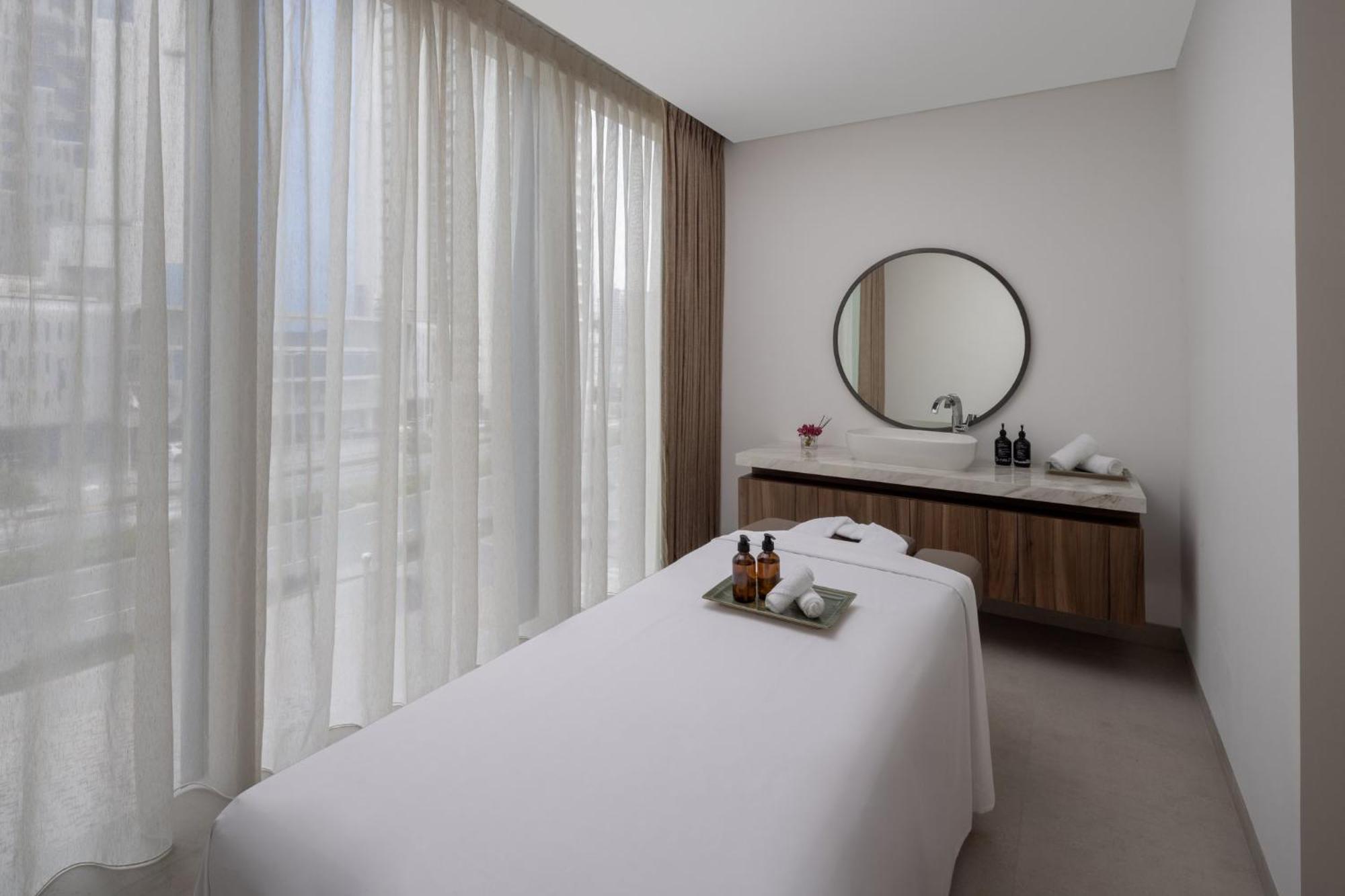 Holiday Inn Dubai Business Bay By Ihg ภายนอก รูปภาพ